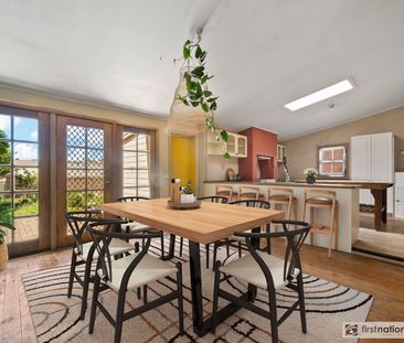 CHARMING CBD LIVING WITH SPACE, CHARACTER & MODERN COMFORT - Photo 3