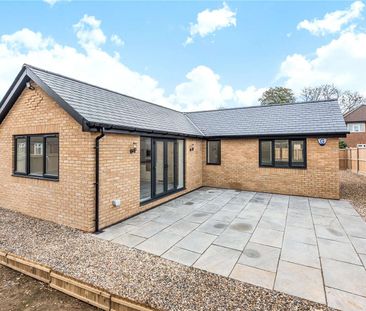 A stylish and contemporary home set in Biggin Hill. - Photo 2