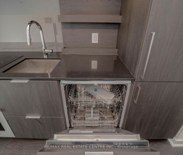 310 28 Ann Street - Photo 6