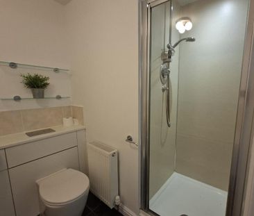 2 bed flat for rent in Corstorphine - Photo 2