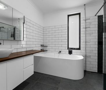 21 Raymond Avenue, Devonport - Photo 6