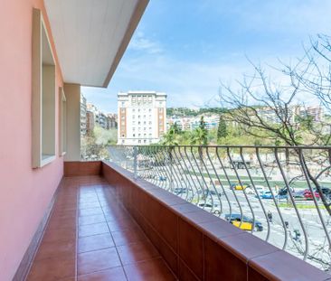 Plaça dAlfons el Savi, Barcelona, Catalonia 08025 - Photo 5