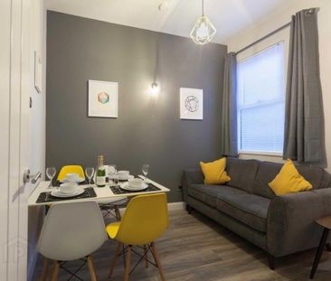 112 Donegall Avenue, Belfast, BT12 6LX - Photo 4