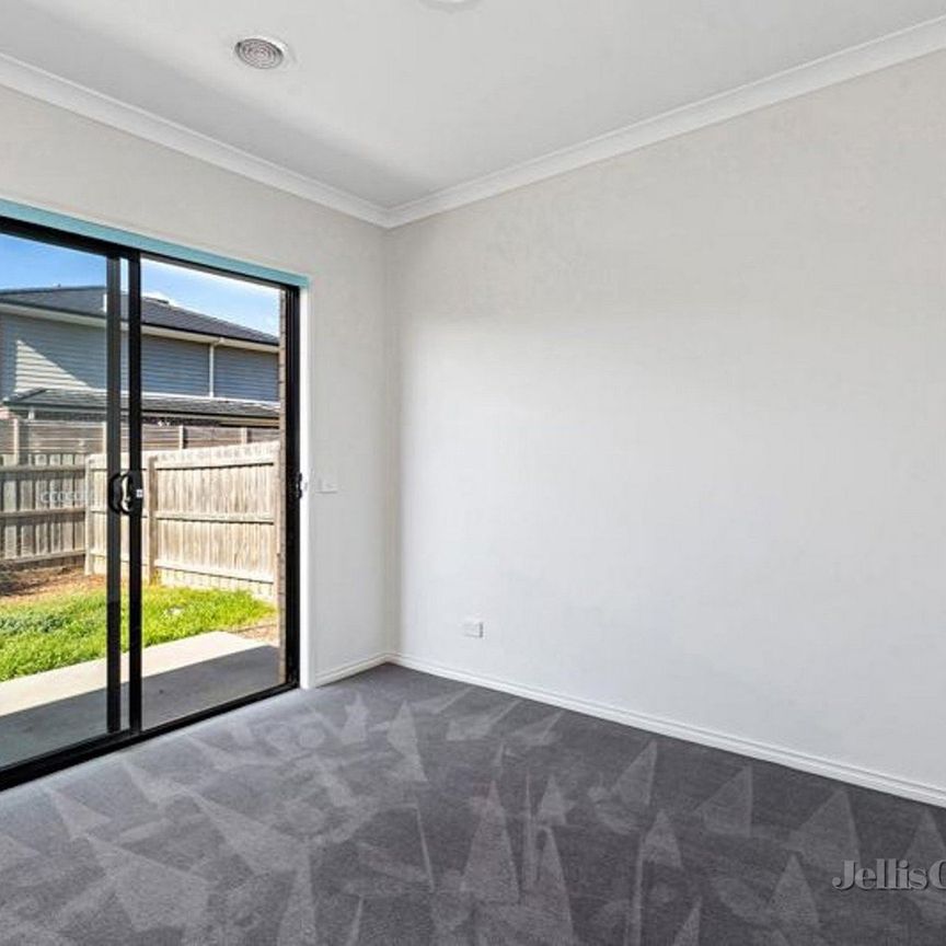 17 Home Road, Point Cook - Photo 1