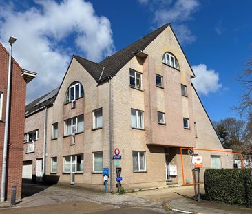 Gelijkvloers appartement met garagebox en koer - Photo 6