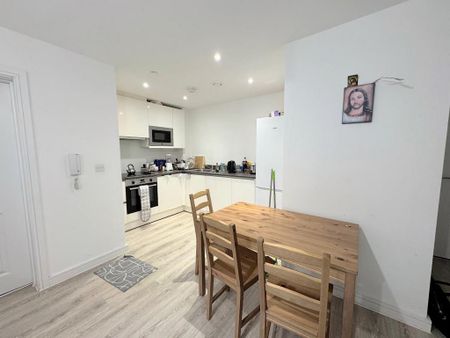 2 bedroom apartment to rent - Photo 5