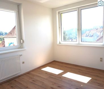 Sonnige NEUWERTIGE 5 Zimmer im Ortskern. - Foto 3