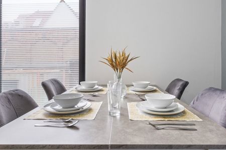 Studio Flat, Woodstock Road, NW11 - Photo 3