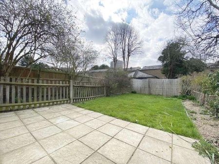 South Croxted Road, Dulwich, London, SE21 - Photo 5