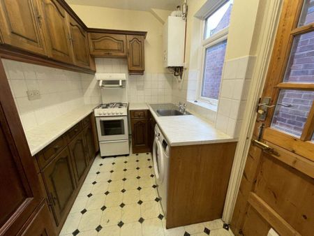 2 bedroom terraced house to rent - Photo 5