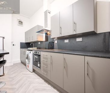 4 bedroom flat to rent - Photo 6