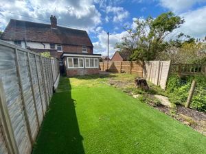 Monthly Rental Of £1,200 - Photo 3