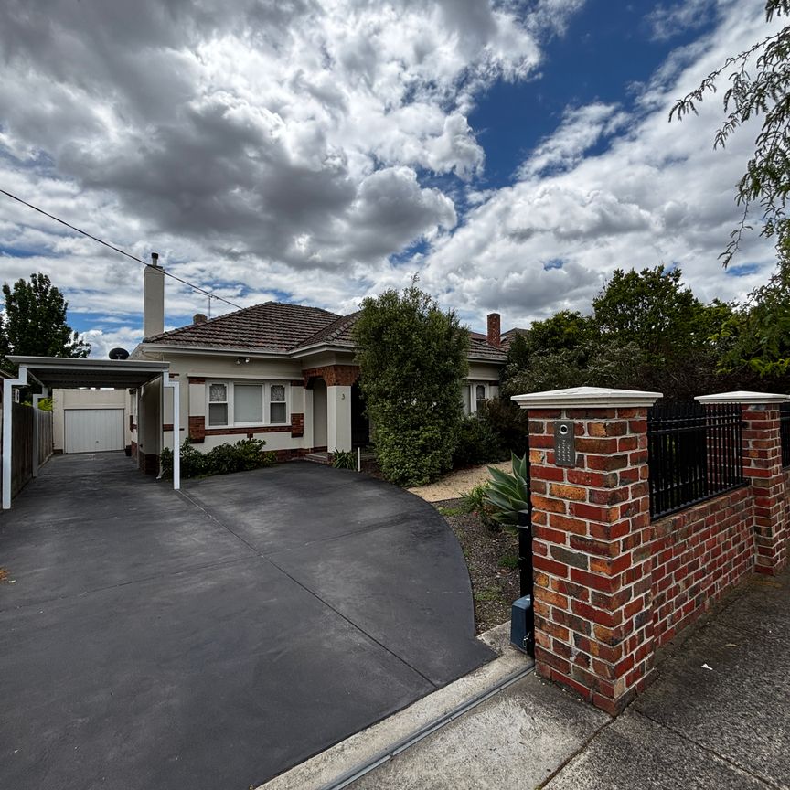 3 Burns Avenue, MURRUMBEENA - Photo 1