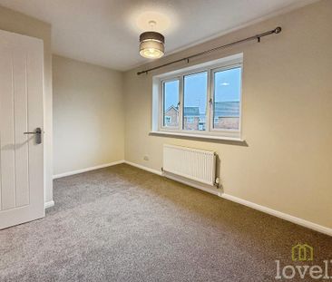 2 bedroom semi-detached house to rent - Photo 4