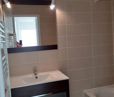 Location Appartement 2 pièces 50m² DRAGUIGNAN 83300 - Photo 1