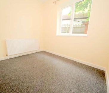 Holtwhites Hill, Enfield, EN2 - Photo 3