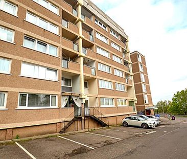 3 bedroom flat to rent - Photo 1