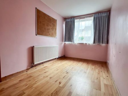 4 bedroom semi-detached house to rent - Photo 5