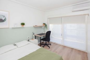 valencia, Valencian Community 46013