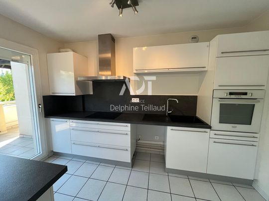 Location Appartement 3 pièces 72m² MEYLAN 38240 - Photo 1