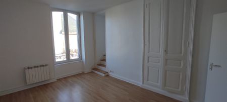 Location Appartement 3 pièces 99m² ARGENTON SUR CREUSE 36200 - Photo 4