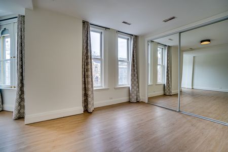 For Lease - 215 Carlton Street Unit# Unit 2, Toronto, Ontario - Photo 5