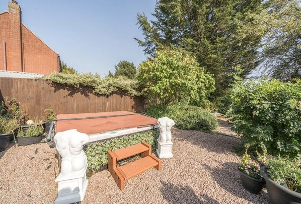 4 bedroom cottage to rent - Photo 1