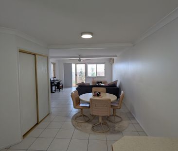 Scarborough - Photo 3