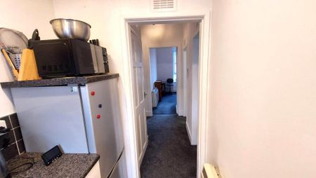 1 bedroom flat to rent - Photo 5