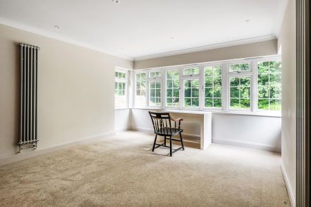 8 bedroom detached house to rent - Photo 3