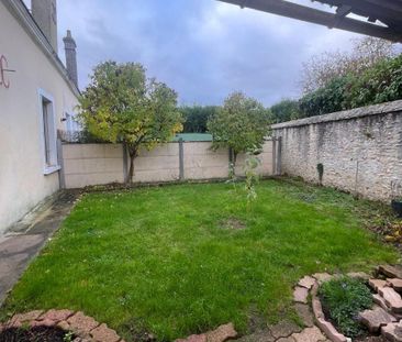 Maison à Louer à Nogent-le-Rotrou (28400) en Eure-et-Loir (28) Cett... - Photo 5