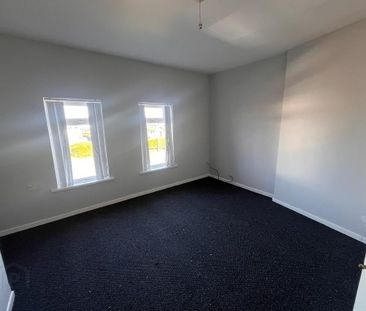 12 Minorca Place, Carrickfergus, BT38 8AU - Photo 2