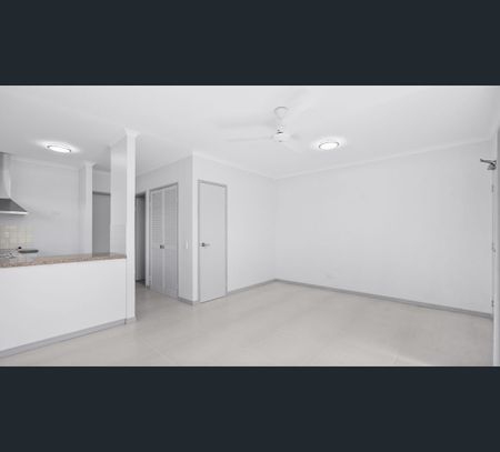 31/129-135 Oleander Street, Holloways Beach, Qld 4878 - Photo 3