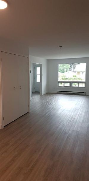 5 1/2 à louer - Photo 1