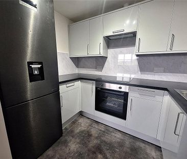 2 bedroom maisonette to rent - Photo 5