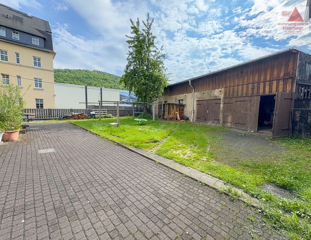 Schicke 4-Raum-Wohnung mit Balkon in zentraler Lage von Schwarzenberg - Photo 1