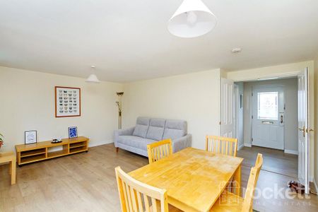 2 bedroom apartment to rent - Photo 4