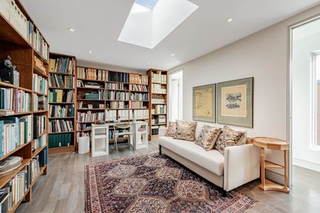 For Lease - 21 Howland Avenue Unit# Upper, Toronto, Ontario - Photo 2