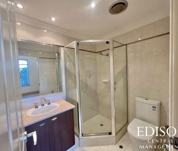 Modern East Perth Living - Stylish 2x2 Apartment with Parking - Photo 6