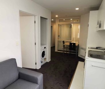 301/36 Eden Crescent - Photo 1