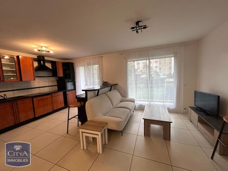 Location Appartement 2 pièces 50m² BRON 69500 - Photo 3