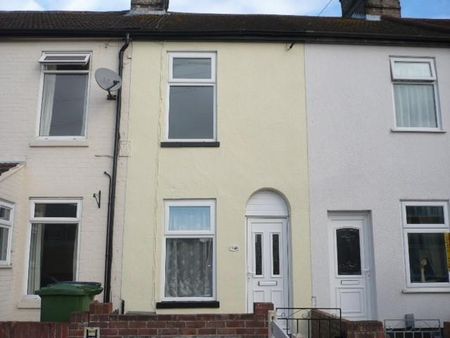 3 bedroom terraced house to rent - Photo 5