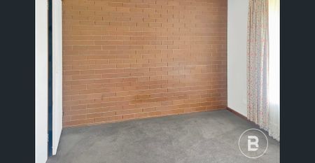 NEAT ONE BEDROOM UNIT IN BALLARAT NORTH - Photo 3