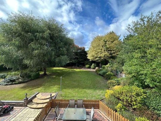 Nursery Lane, Hopwas, B78 - Photo 1