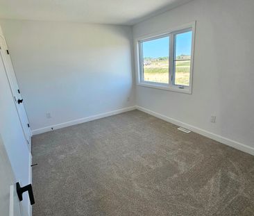 For Lease - 1151 Hobbs Drive Unit# Upper, London South, Ontario - Photo 4