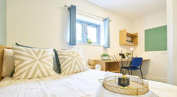 1 bedroom in a flat share to rent - Photo 1