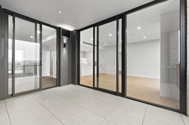 Contemporary Two-Bedroom Apartment – Steps to Metro - Photo 1
