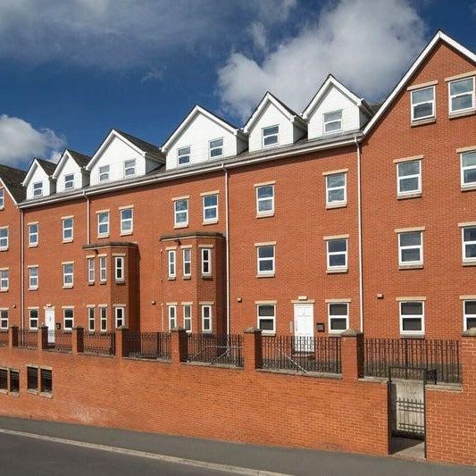 4 bedroom apartment to rent - Photo 1