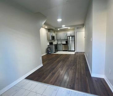 For Lease - 402 The East Mall N/A Unit# 116, Toronto, Ontario - Photo 3