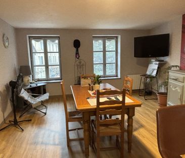 Location Appartement 3 pièces 68m² CHARLIEU 42190 - Photo 2